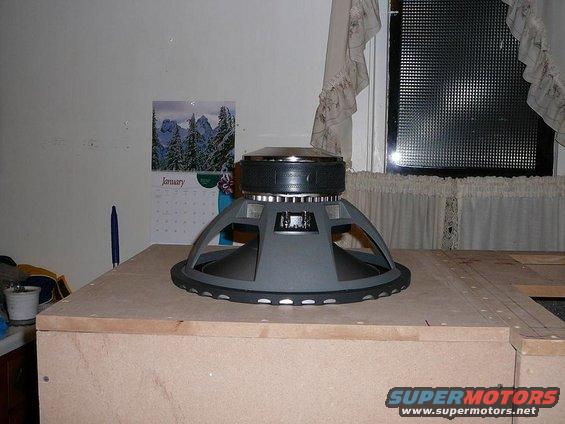 new-sub-4.jpg Subwoofer inverted mounting.