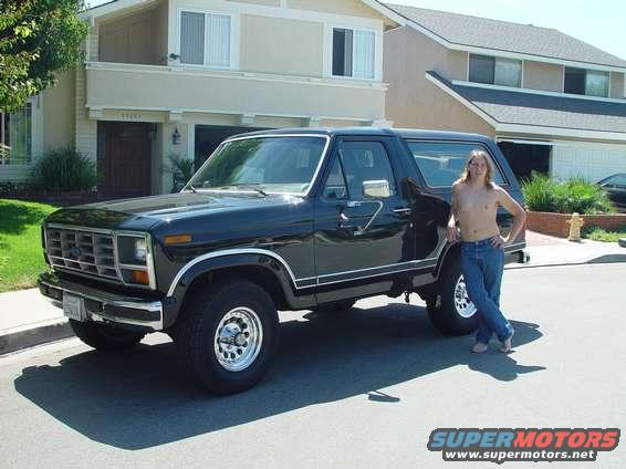 dsc00825.jpg yes i am the bigest bronco hick ever...i love that truck though