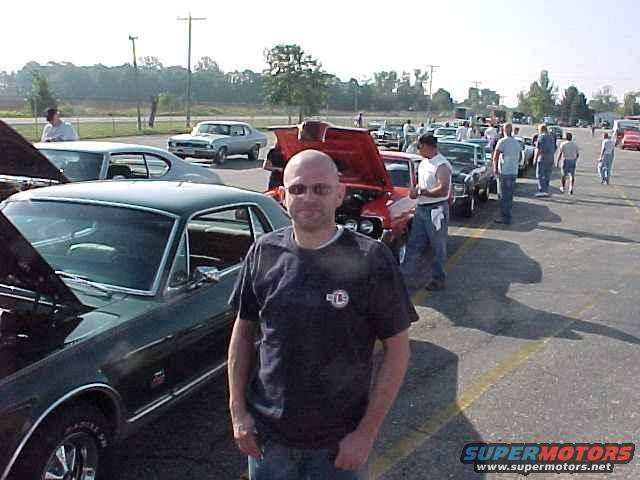 craig-vandenburg.jpg Craig Vandenburg on test and tune day at Factory Stock Drags 2006.