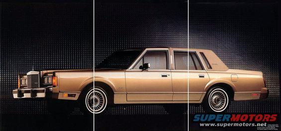 89l2.jpg 1989 Lincoln Town Car Brochure pg2