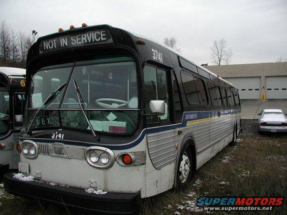 front-road-side.jpg Poor 37 sits after being de-commisioned, one of the best buses I ever drove.