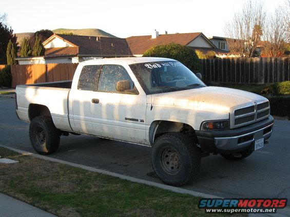 img_0033.jpg my truck sorta stock, just new wheels and tires