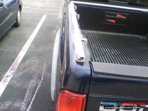 041307115701.jpg Pickup tonneau rails 2