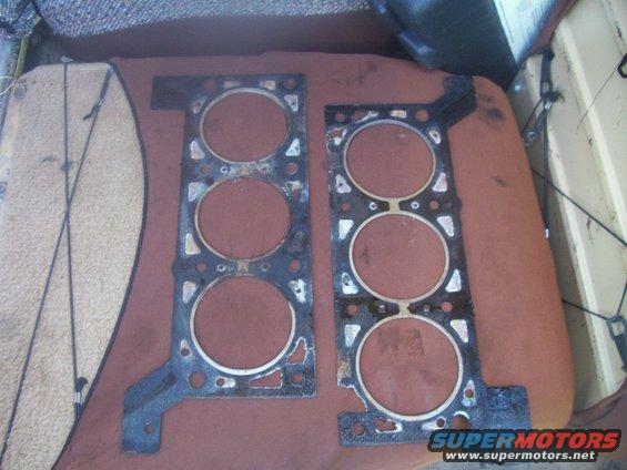 100_0571.jpg Head gaskets compared.