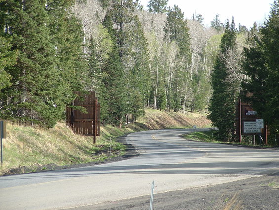 dscf0050.jpg The road leaving Arizona Snowbowl Ski Area.