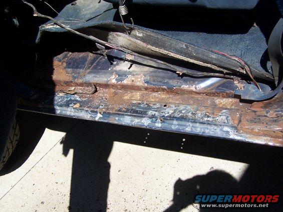 rocker-panel-channel-clean.jpg Rocker panel channel clean