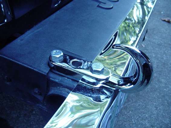 more_of_franks_jeep_010.jpg The threaded holes were already in the frame for the hooks