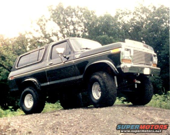 black-79-bronco.jpg 