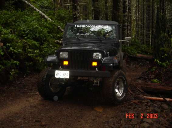 soa_shakedown_run_2203_030.jpg Jeep goes over the log