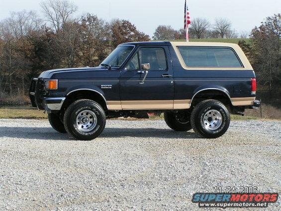 bronco112406a.jpg After 4" lift & 33x12.50