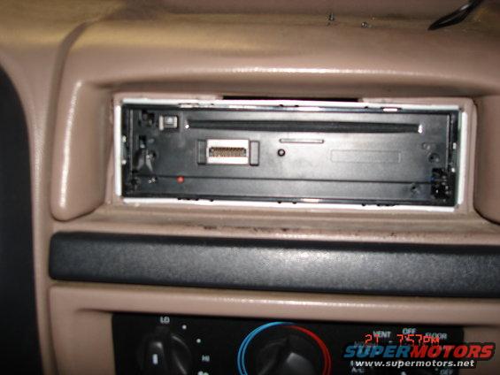 head-unit.jpg 