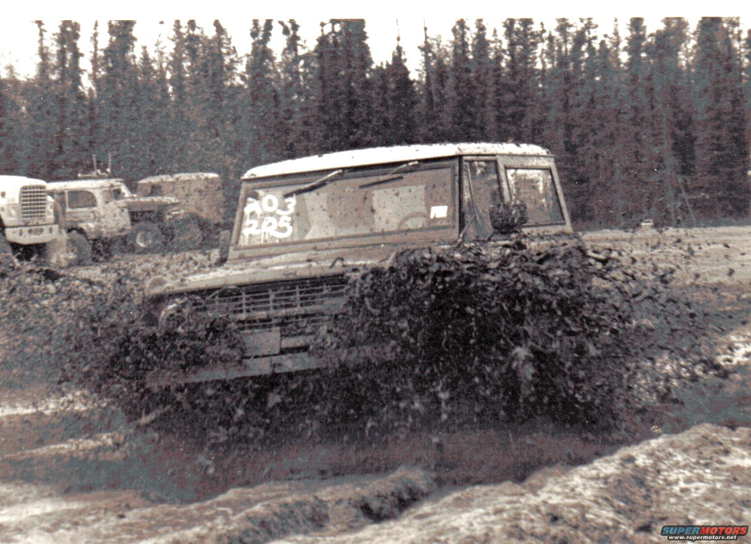Ford bronco mud bogging #9