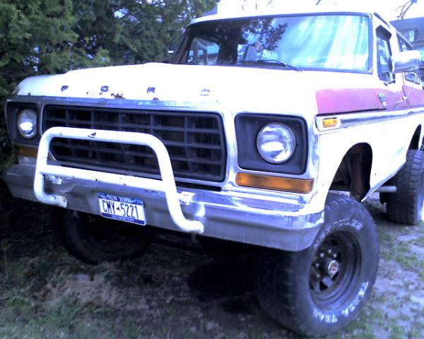 78-bronco-front-left-quarter.jpg 