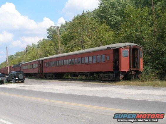 train-museum--pass-cars.jpg 