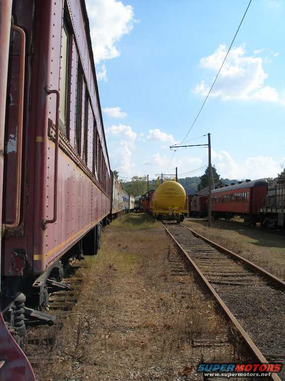 train-museum-yard.jpg 