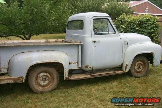 right_600.jpg The fenders are pretty much shot. They look OK but are rusted out in all the wrong places. I'll be bringing home another parts truck in October that has a good bed and fixable fenders.