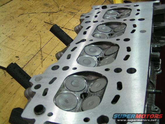 pict0013.jpg decked, CC'd, 3 angle intake/ 2 angle exhaust valve job, back-cut intake valves, lapped, pressure tested