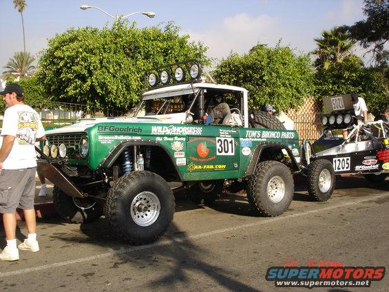 2007-baja-1k-002.jpg Bronco