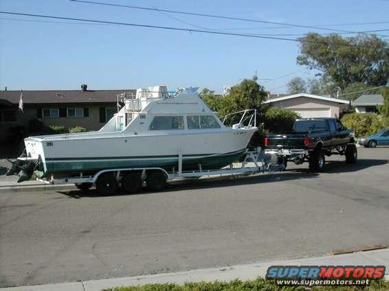 my_rig_2_resized22.jpg 28' Carver w/ twin Ford 302's