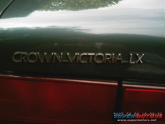 2850282_8_full.jpg Ford Crown Victoria LX!