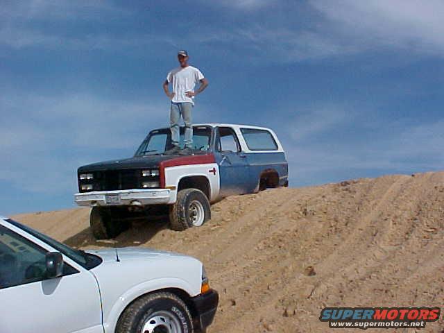 mutant06.jpg My first organized 4x4 event.  no front driveshaft made me the guy most pulled out.  Kermit TX.