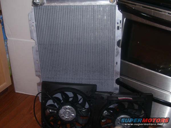 rad.jpg aluminum radiator and fans