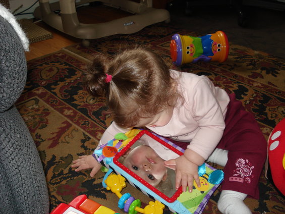 mia-at-8-months-012.jpg Through the looking glass.