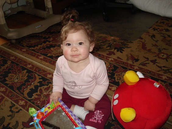 mia-at-8-months-015.jpg 