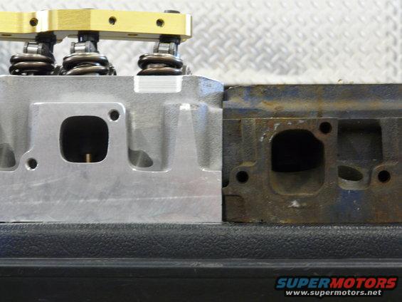 044.jpg Difference in exhaust port location on CHI 3v 225cc vs stock 351c 4v port.