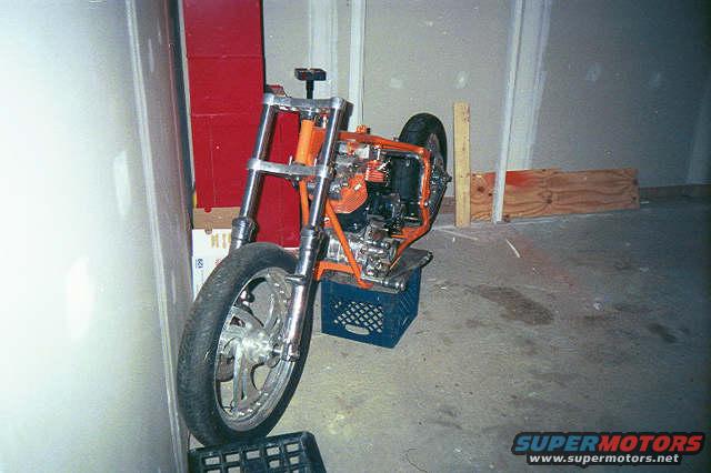 79-delcron-(10).jpg 1979 Shovelhead FL basket case delcron cases and soft tail frame