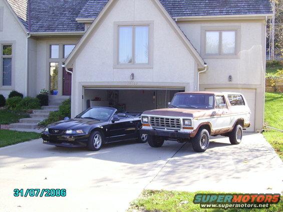 2924316_7_full.jpg Mustang and My Bronco 1