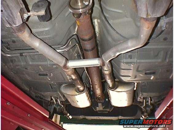 exhaust.jpg Dule Exhaust