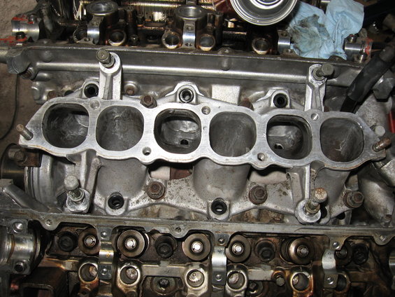 img_1593.jpg upper intake manifold