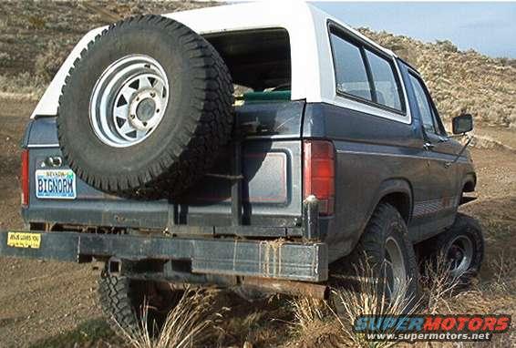 im000144.jpg Here is the first welding project I did for my Bronco.  It lasted over a year and I can't really complain except when I built it I was new to wheeling and didn't really think about departure angle.  It is a good bumper and it served me well but it is time to move on.  :)