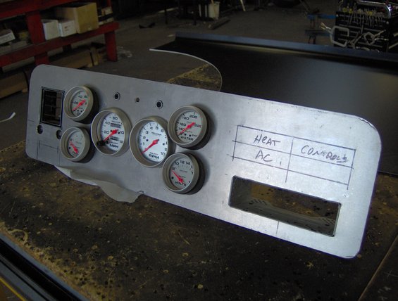 100.jpg angle rings installed on 4 gauges.