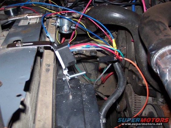 1--controller-install.jpg Fan controller bracket installed
