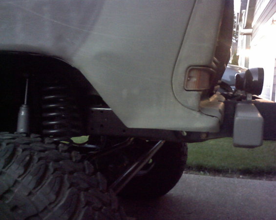 front-fender-trim.jpg 