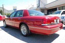 98-crown-victoria-2.jpg 