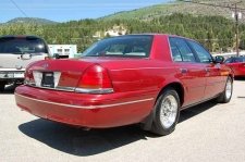 98-crown-victoria-3.jpg 