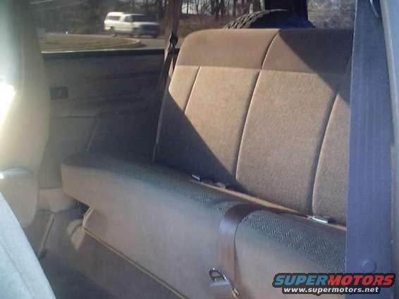 rear_seat.jpg 