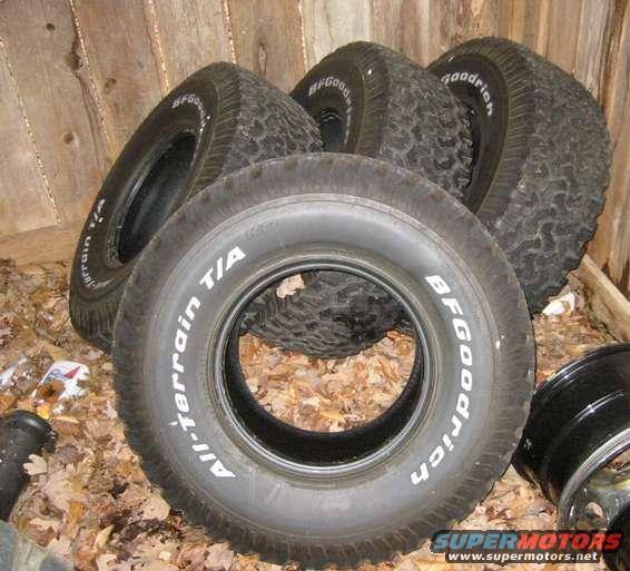 tires.jpg $300  BFG A/T's 33x15x12.50