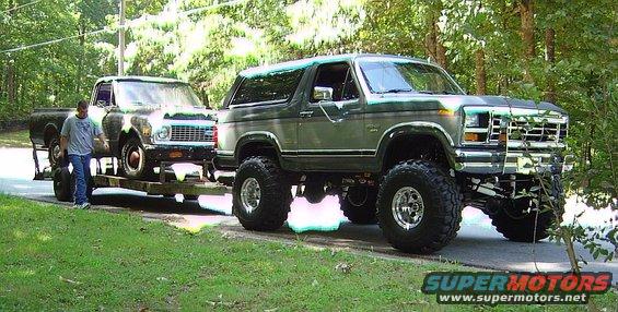 1.jpg Towing the Chevrolete. Sept/2008