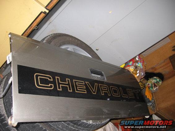 img_3966.jpg '88-98 Chevy Stepside tailgate! $100