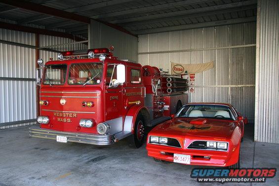 101108-001.jpg In the garage with my 1962 Maxim fire engine