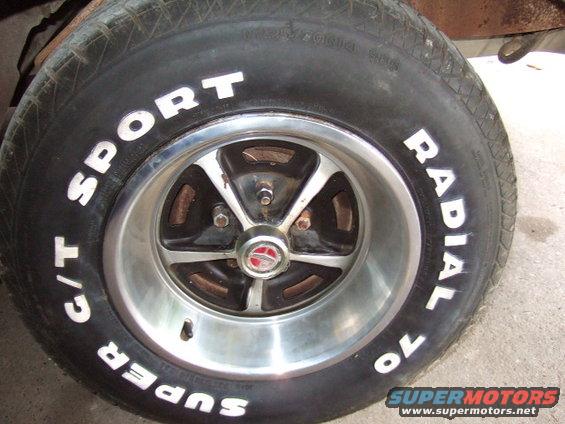 rear-wheel.jpg Has factory sport wheels & good tires