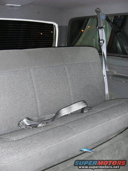 rear-bench-interior.jpg 