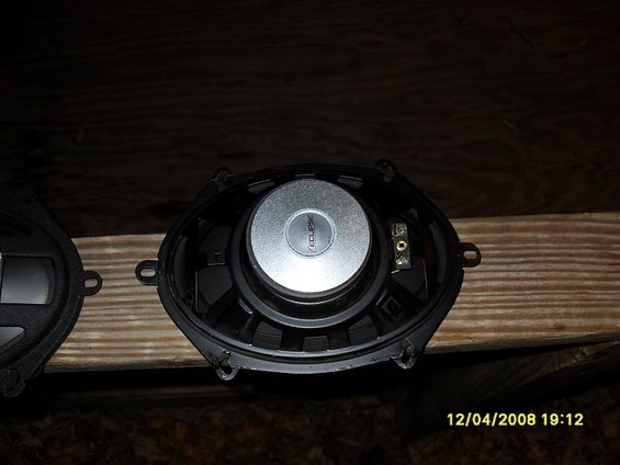 new-speakers-026.jpg 