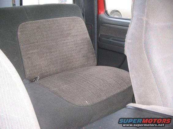 img_1411.jpg Rear seat