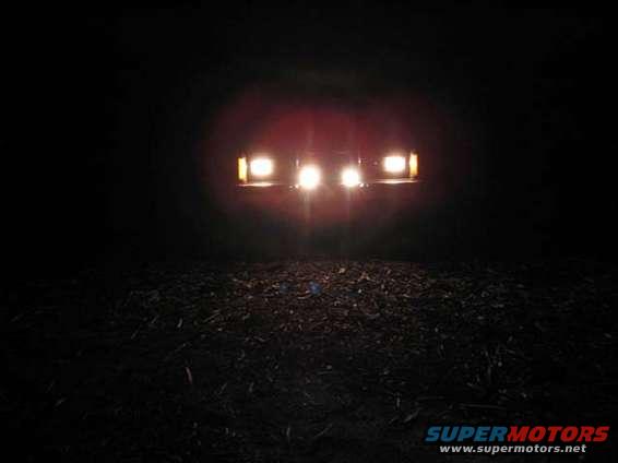 front_lights.jpg Low beams with 55w halogen driving lights on.