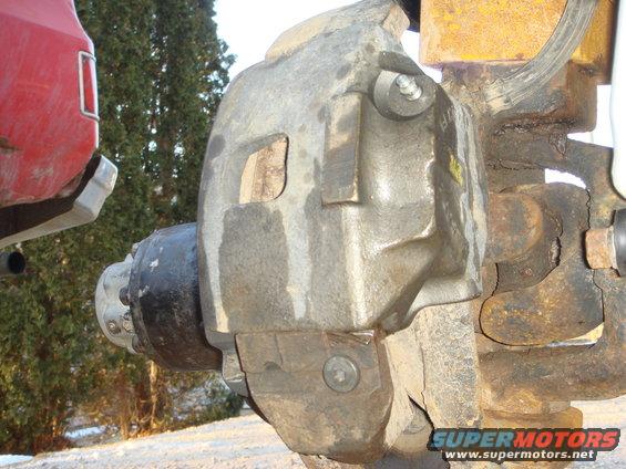 d60-brake-calipers-009.jpg 